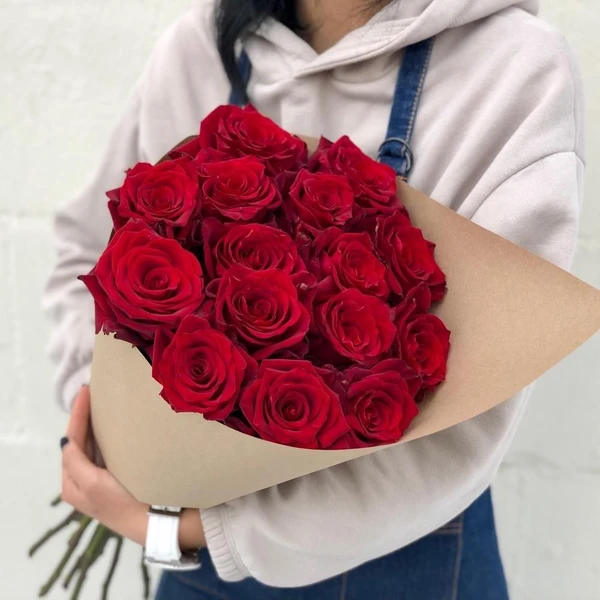 15 красных роз, изображение 2